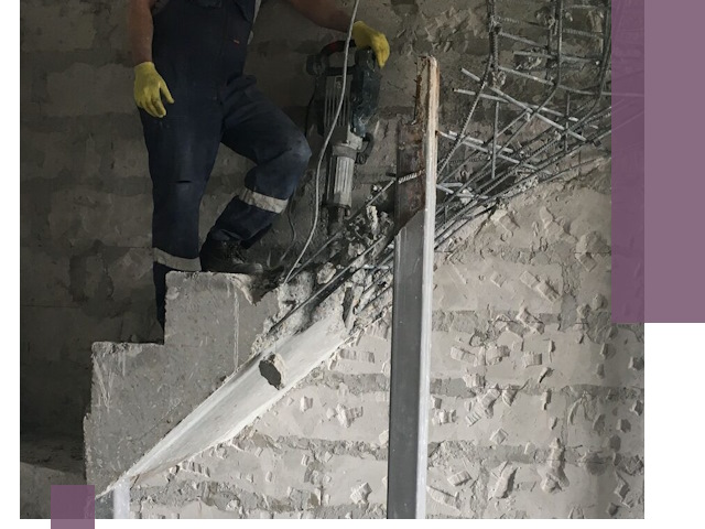Демонтаж металлических и бетонных лестниц в Лобне