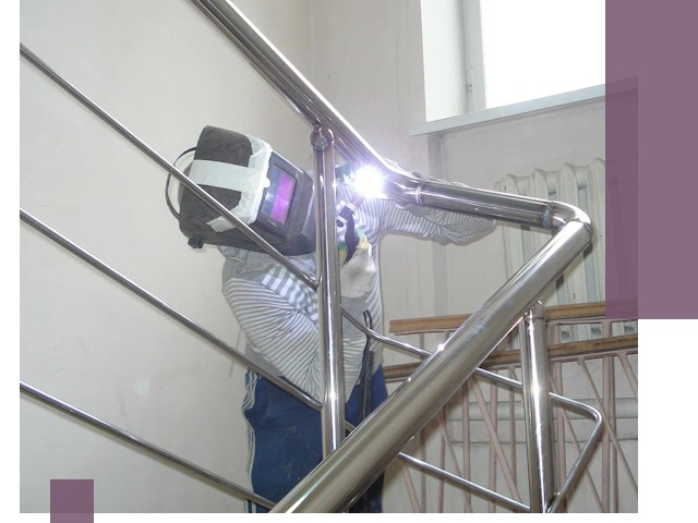 Монтаж перил и ограждений качественно в Лобне