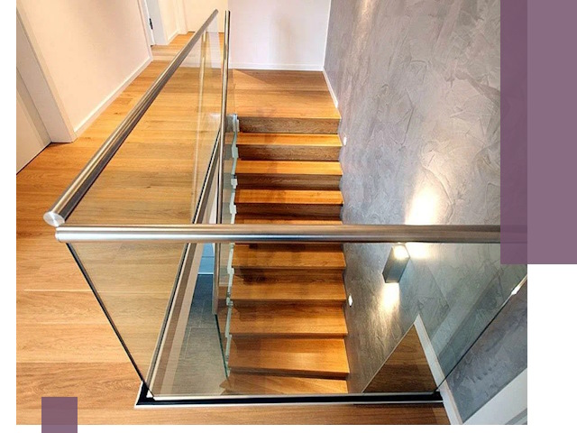 Перила для лестницы в доме — изготовление и монтаж в Лобне