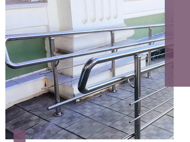 Ограждения пандусов из металла и нержавейки в Лобне