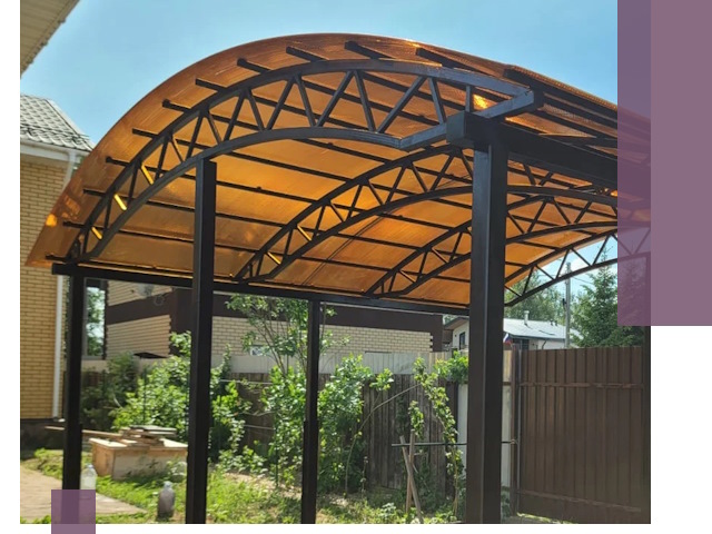 Изготовление навесов под ключ в Лобне из качественных материалов