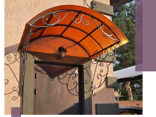 Демонтаж козырьков в Лобне быстро и безопасно