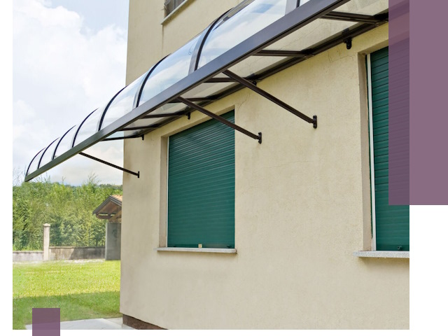 Козырьки над окнами в Лобне — изготовление и монтаж по выгоде