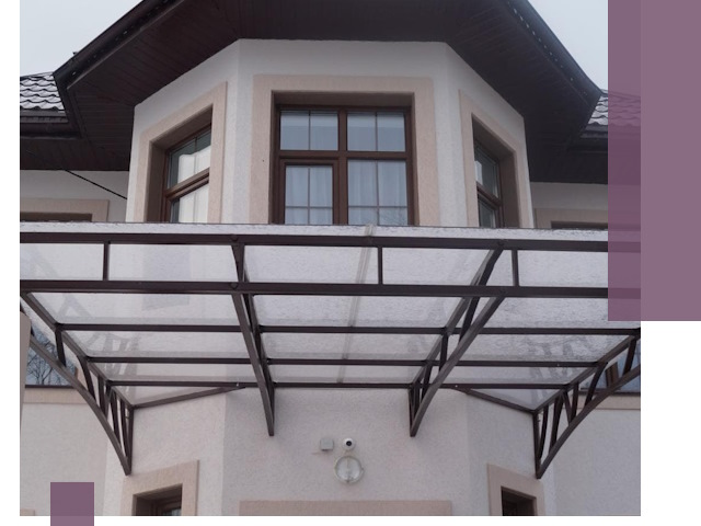 Козырьки из поликарбоната под ключ в Лобне